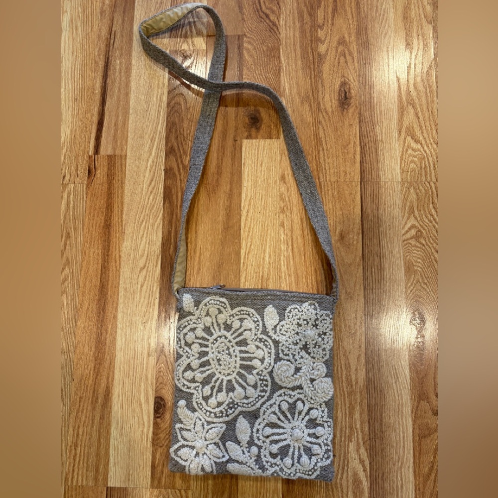 Handmade Peruvian Gray Floral Embroidered Shoulder Bag brand new with out tags